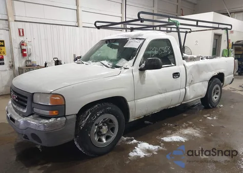2003 GMC Sierra 1500 Work Truck z USA, uszkodzony, nr VIN 1GTEC14X53Z226593